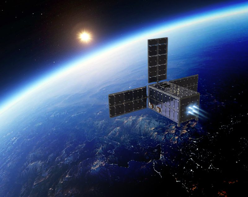 Primeiro satélite fabricado em Portugal faz testes em laboratório